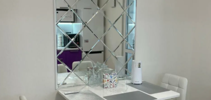 Decorative glass for restaurants and hotels in Punjab enhancing elegant, modern, and sustainable hospitality interiors.