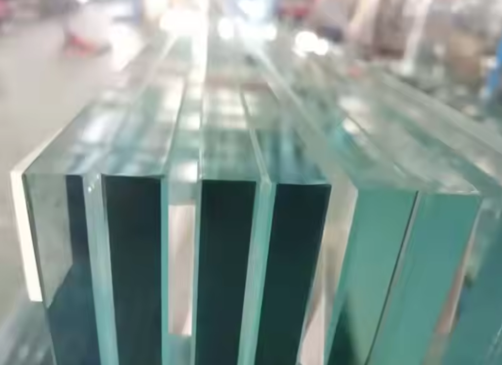 High-performance acoustic laminated glass by Green Glass Designer for noise reduction and safety