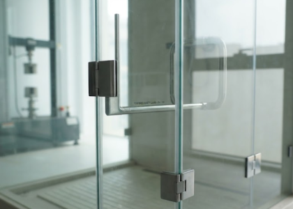 Glass shower cabin safety and durability features
